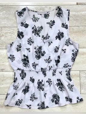Chelsea28 Black & White Floral Blouse